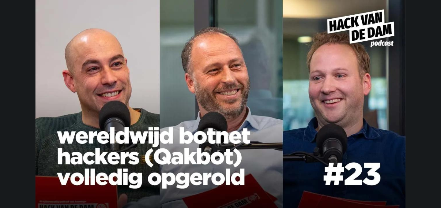 Een collagebeeld van mannen met microfoons