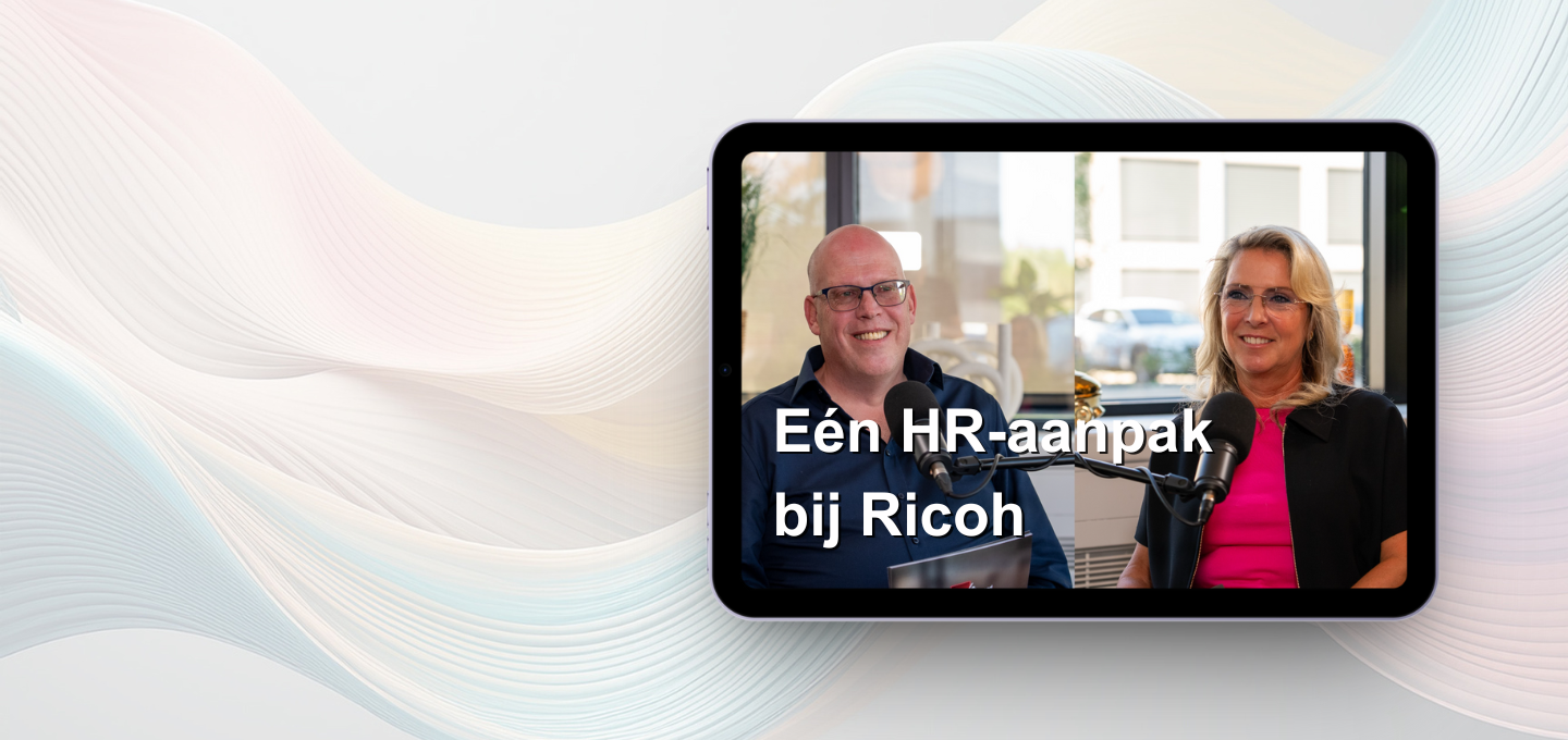 Een collagebeeld van Marcel en Valerie met microfoons