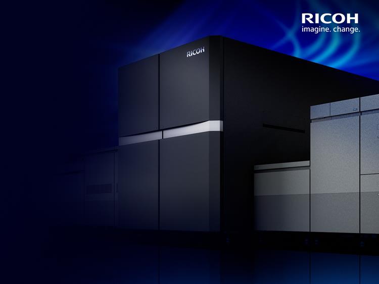 Franse internetdrukker Realisaprint.com heeft wereldprimeur na bètatest met RICOH Pro™ Z75 B2-inkjetvellenpers